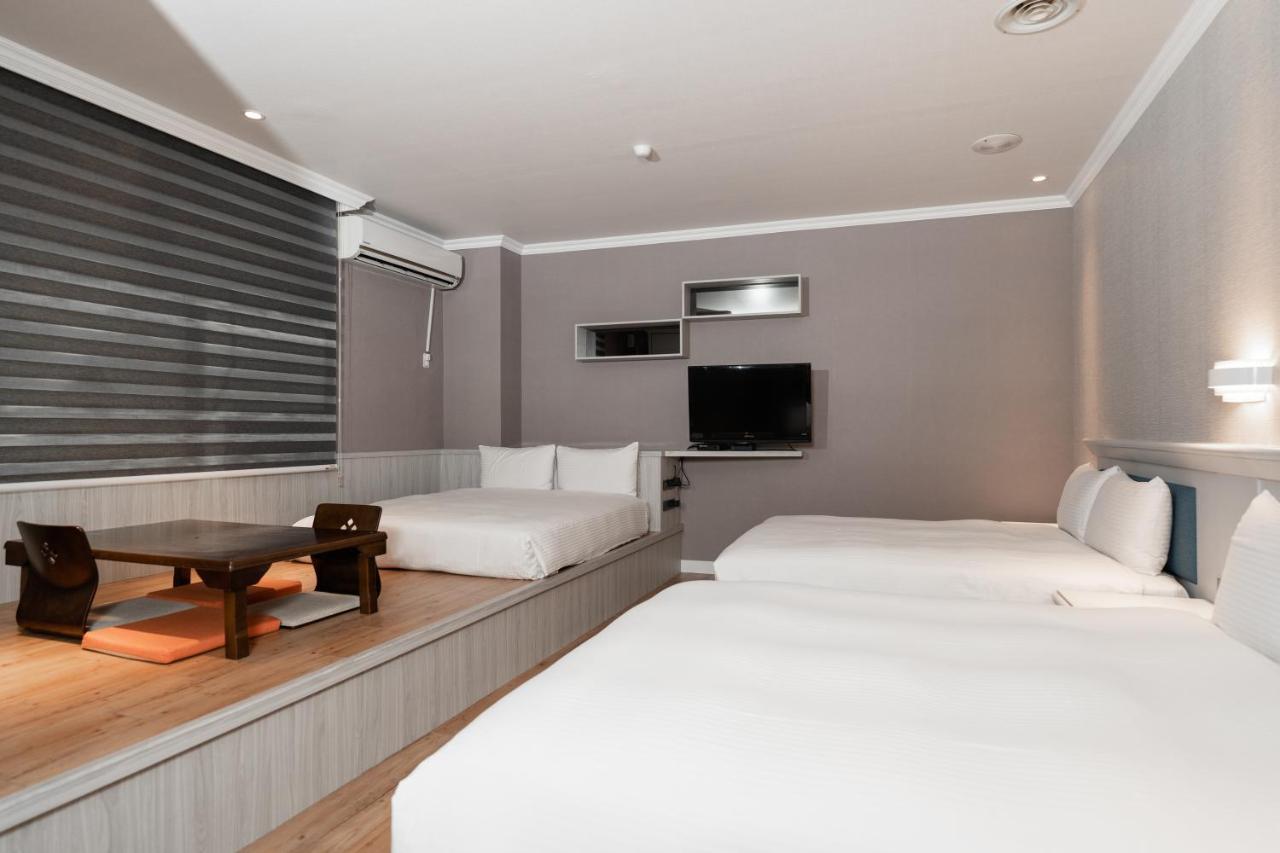 Fu Hsiang Hotel Yilan Kültér fotó