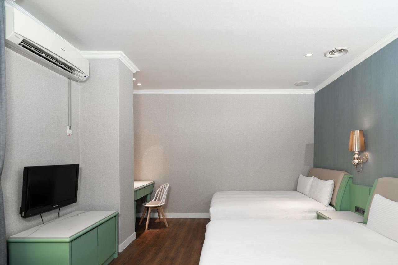 Fu Hsiang Hotel Yilan Kültér fotó